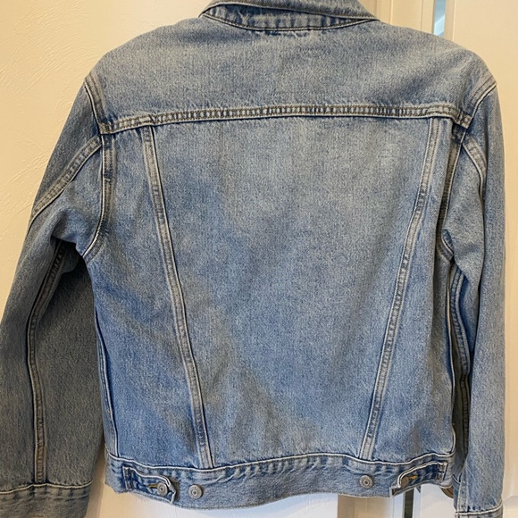 Levi’s jean jacket with rhinestone embellishment - Picture 5 of 5